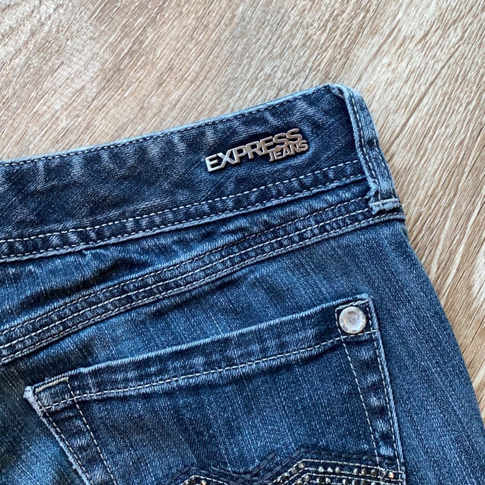 Express Mid Rise Darker Wash Skinny Jeans - Picture 6 of 11